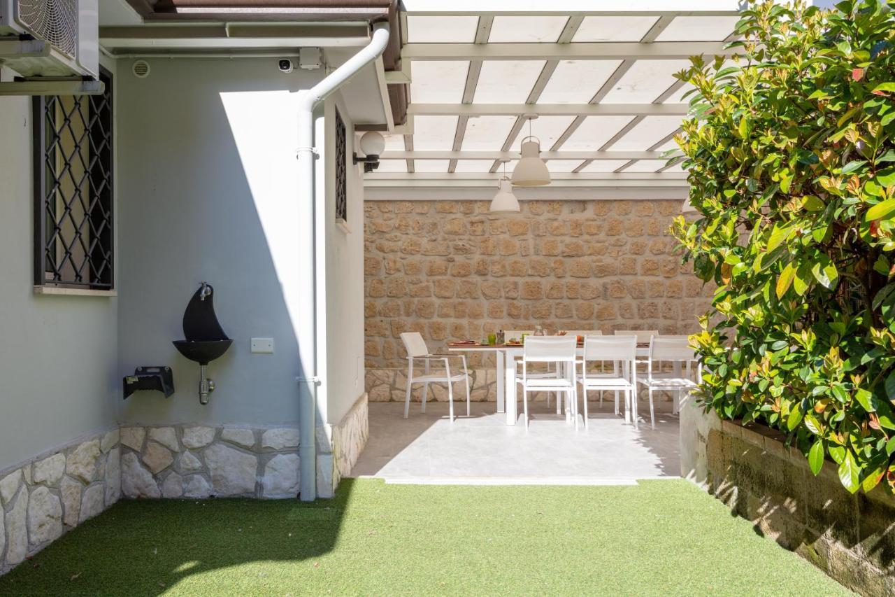 Ferienwohnung Il Giardino Di Bobo Neapel Exterior foto